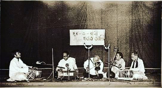 Ustad Sabir Khan Pandit Jnan Prakash Ghosh Pandit V. G. Jog Ustad Karmatullah Khan 