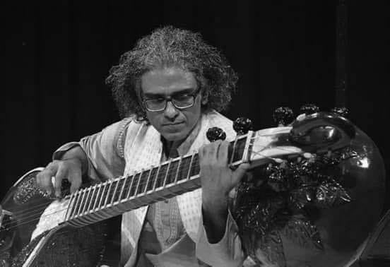 Chandra Veena Maestro Shri Bala Chander